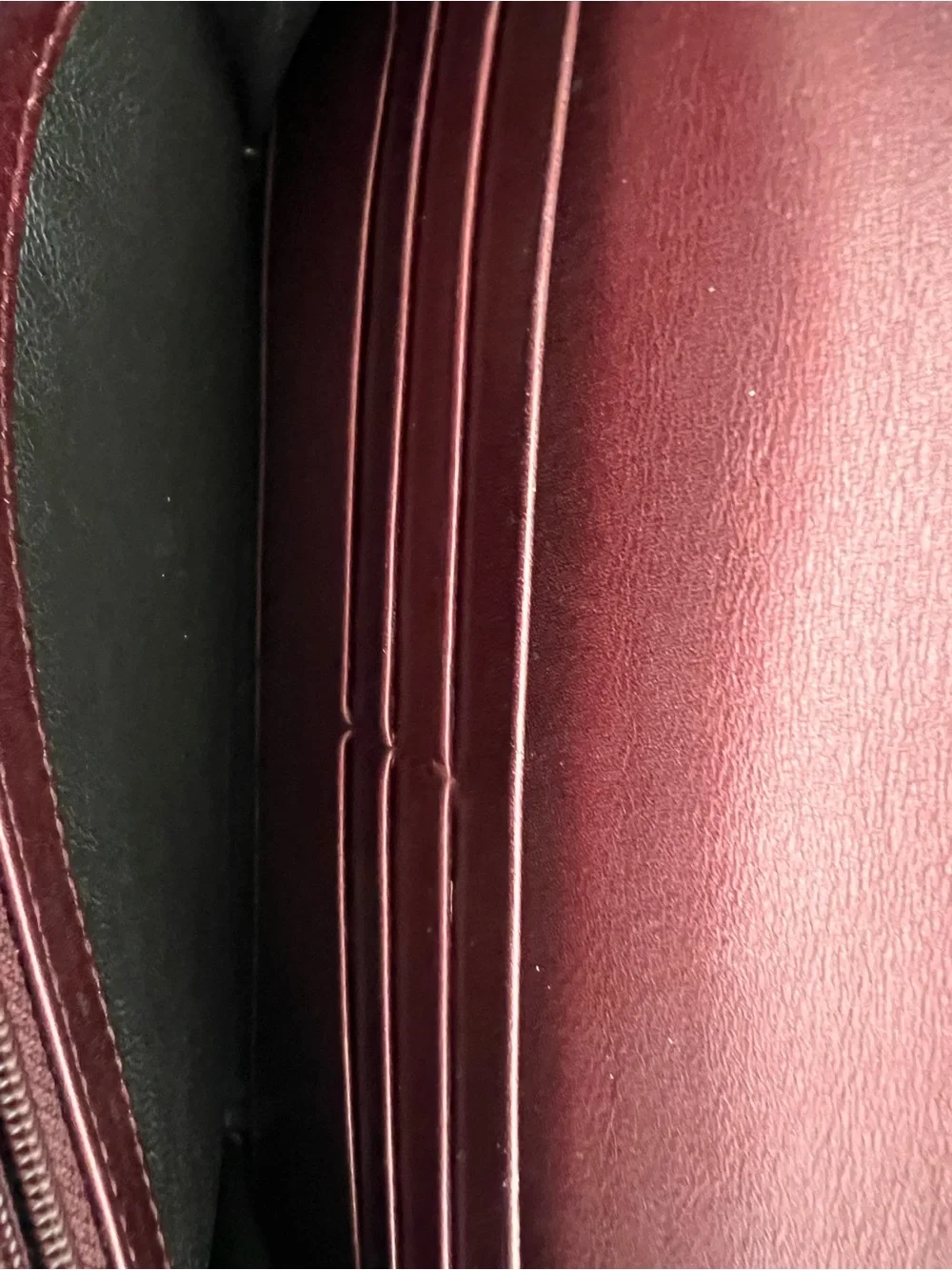 Gucci Burgundy Patent Leather GG Heart Continental Wallet - Picture 7 of 11